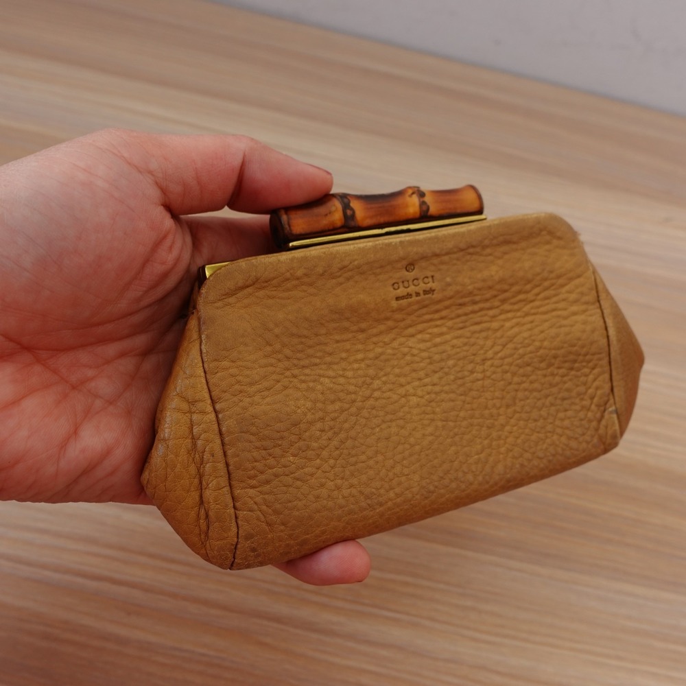 Vintage GUCCI Coin Purse Tan Bamboo Clasp Italian Pebbled Leather Wallet Pouch - Picture 10 of 14